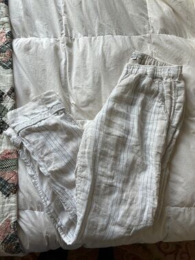 Serena & Lily Light Gray Striped Linen Straight-Leg Pants